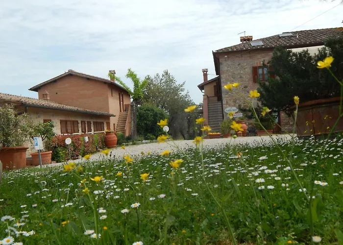 Im Ersten Stock Eines Landhauses By Interhome Apartment *