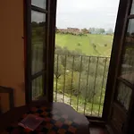 Im Ersten Stock Eines Landhauses By Interhome Apartamento *