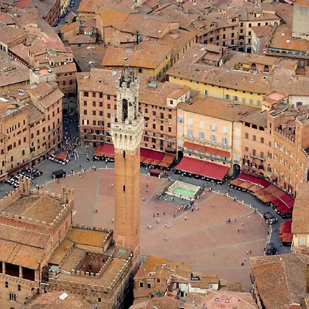 Im Ersten Stock Eines Landhauses By Interhome Appartamento Siena